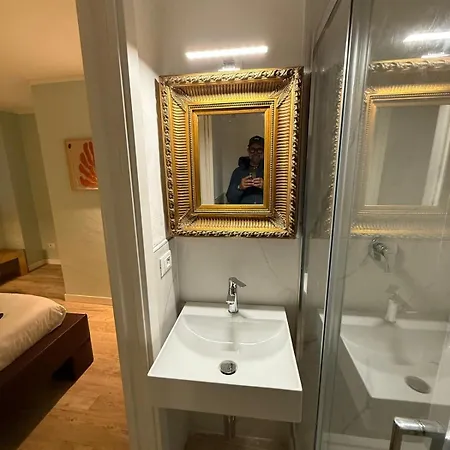 Superiore 33 בית הארחה פיניונה